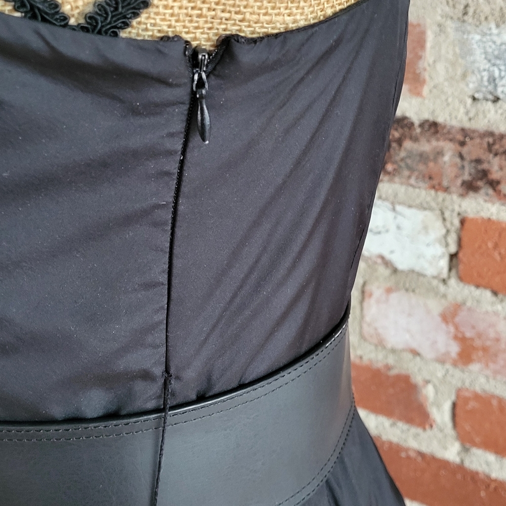 BCBGMaxAzria black size 8 fit and flare dress - Picture 4 of 5